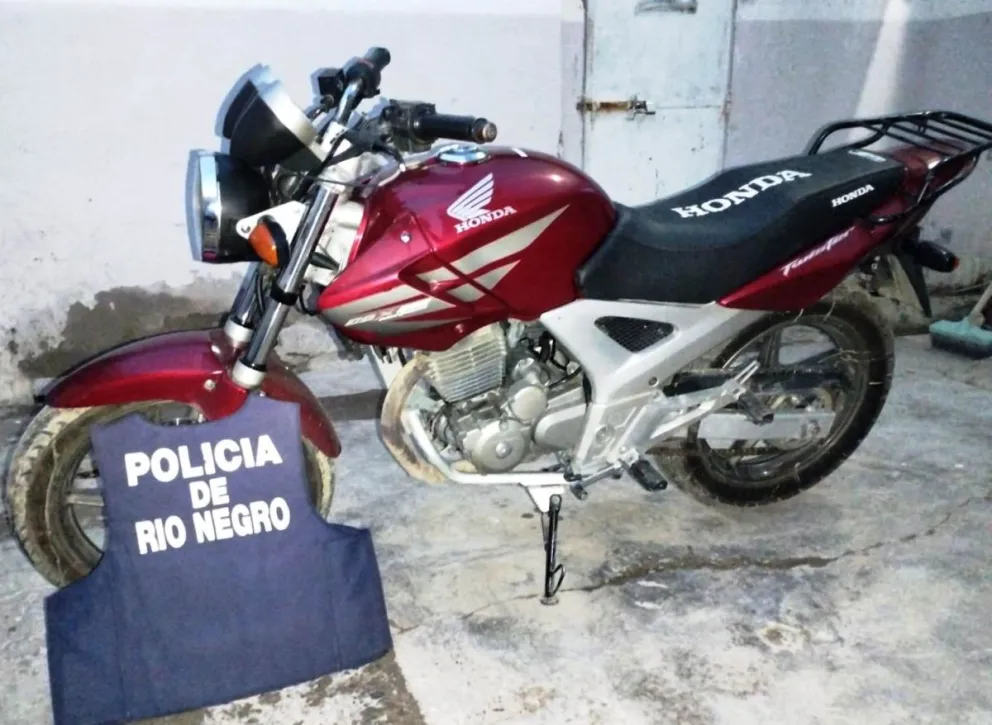 La moto fue recuperada en un procedimiento policial. Foto gentileza 