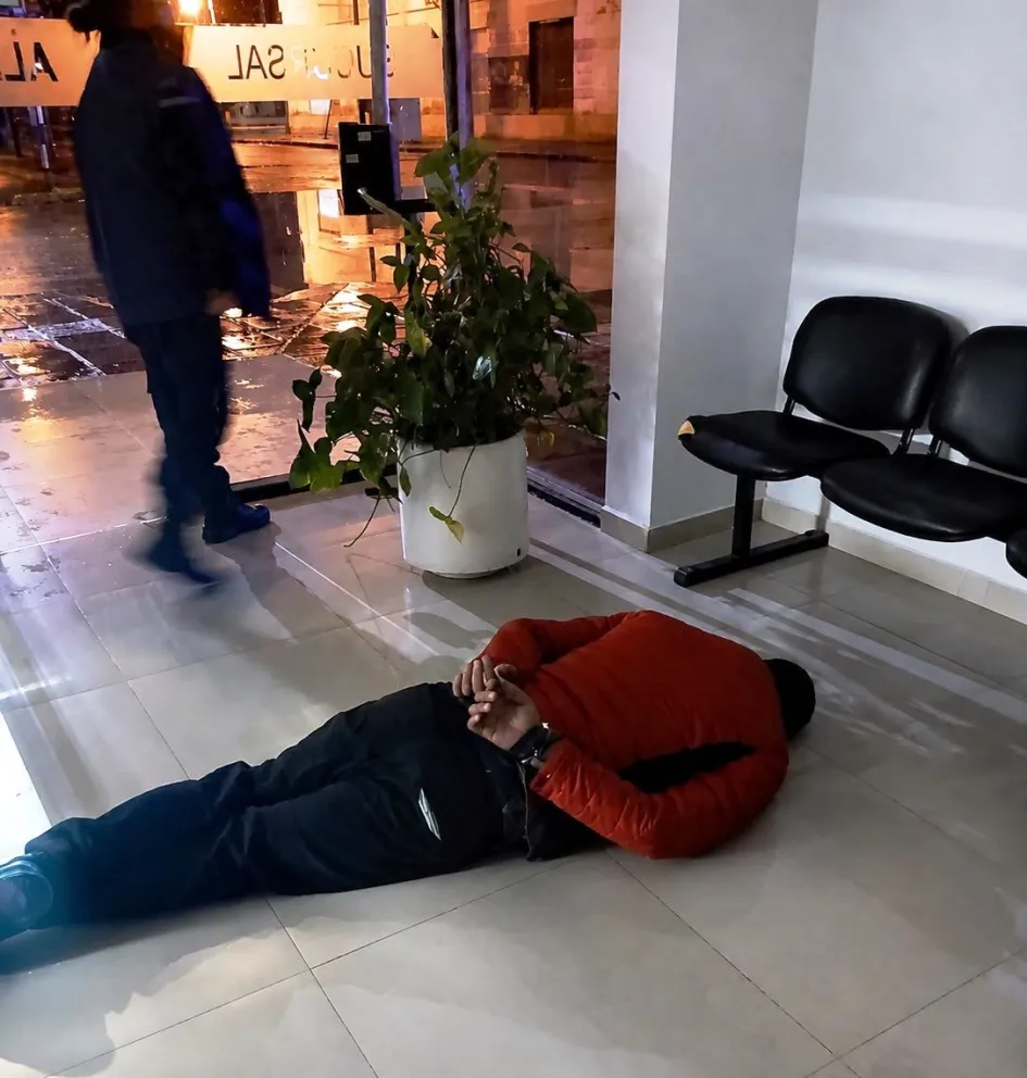 El hombre fue sorprendido en el lugar y quedó a disposición de la Justicia. Foto gentileza