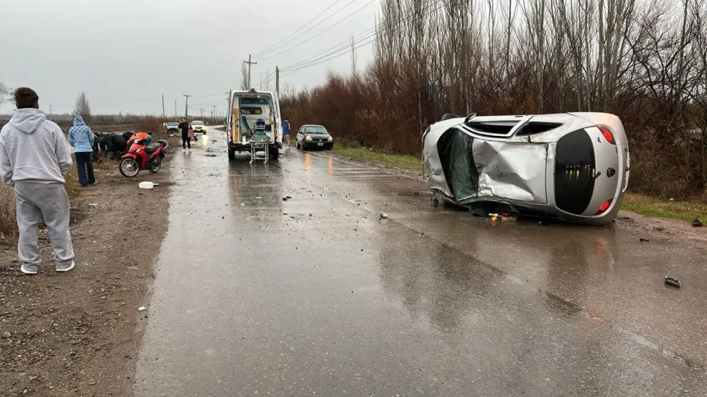 El choque del Ford Ka ocurrió en la Ruta Provincial 65 alrededor de las 9,30. Foto gentileza.