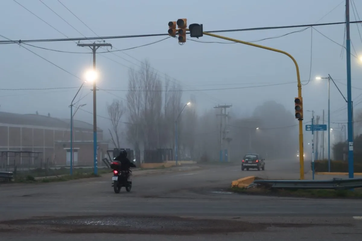 La niebla cubri&oacute; la zona rural durante las primeras horas de este mi&eacute;rcoles. Foto: gentileza
