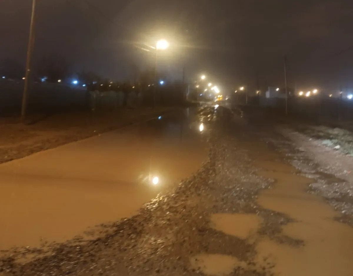 En caminos de ripio, se presentaban mayores complicaciones. Foto: gentileza