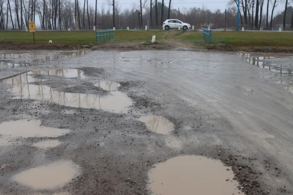 Los pozos y deformaciones de la Ruta 22 quedaron reflejados en un video registrado durante el fin de semana. Foto: Tania Domenicucci