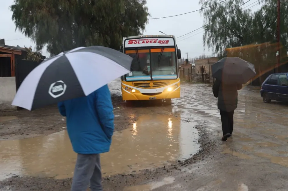 Según informó la AIC, las lluvias serán constantes durante todo el día de hoy. Foto Tania Domenicucci-ANR