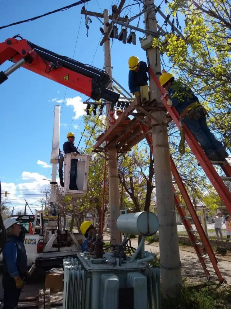 Desde la distribuidora solicitaron tomar los recaudos necesarios por los cortes del servicio eléctrico. (foto: gentileza)