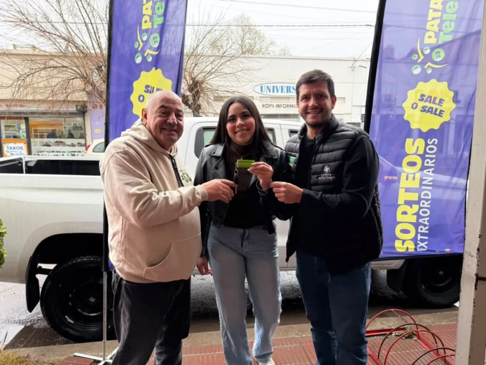 Martina se enteraba de que su padre había decidido obsequiarle el vehículo, convirtiéndola de inmediato en la nueva propietaria de la camioneta. (foto: gentileza)