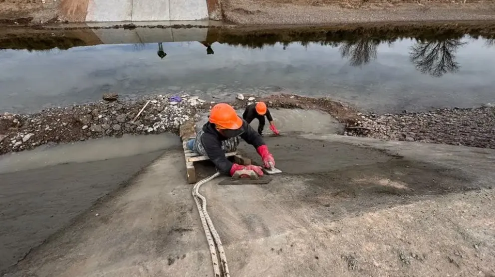 Se registró un correcto grado de avance de la obra que apunta a mejorar el sistema de riego. (Foto: gentileza)
