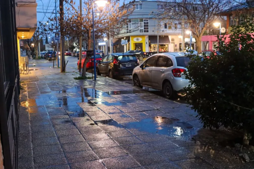 Con la llegada del fin de semana se esperan temperaturas cercanas a los 30°C  y la vuelta de las tormentas eléctricas a las ciudad. Foto Tania Domenicucci-ANR