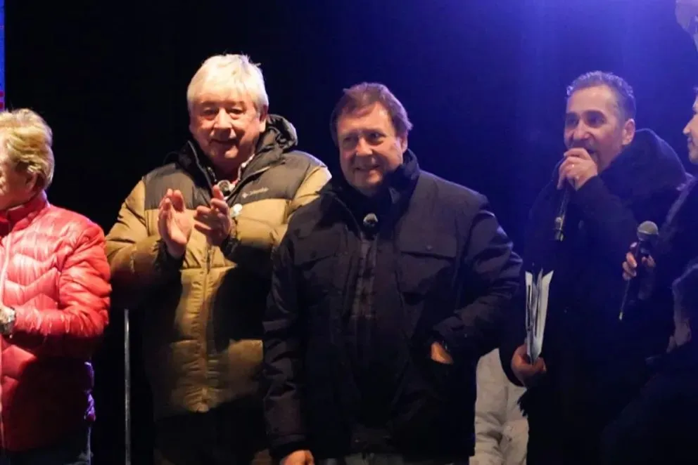 El gobernador acompañó el momento más emotivo. Foto Facundo Pardo.
