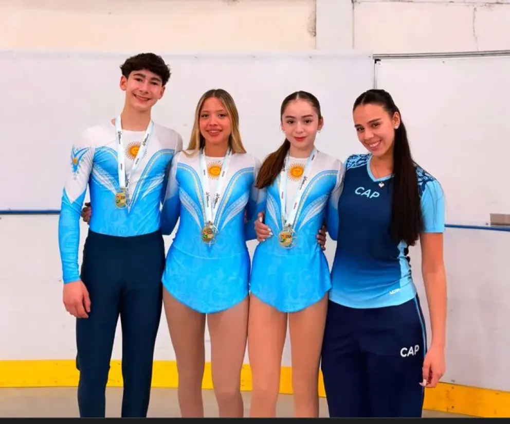 Los tres patinadores de Italia Unida participaron de la competencia continental en Brasil con la camiseta de la Selección Argentina. Foto cortesía Italia Unida 