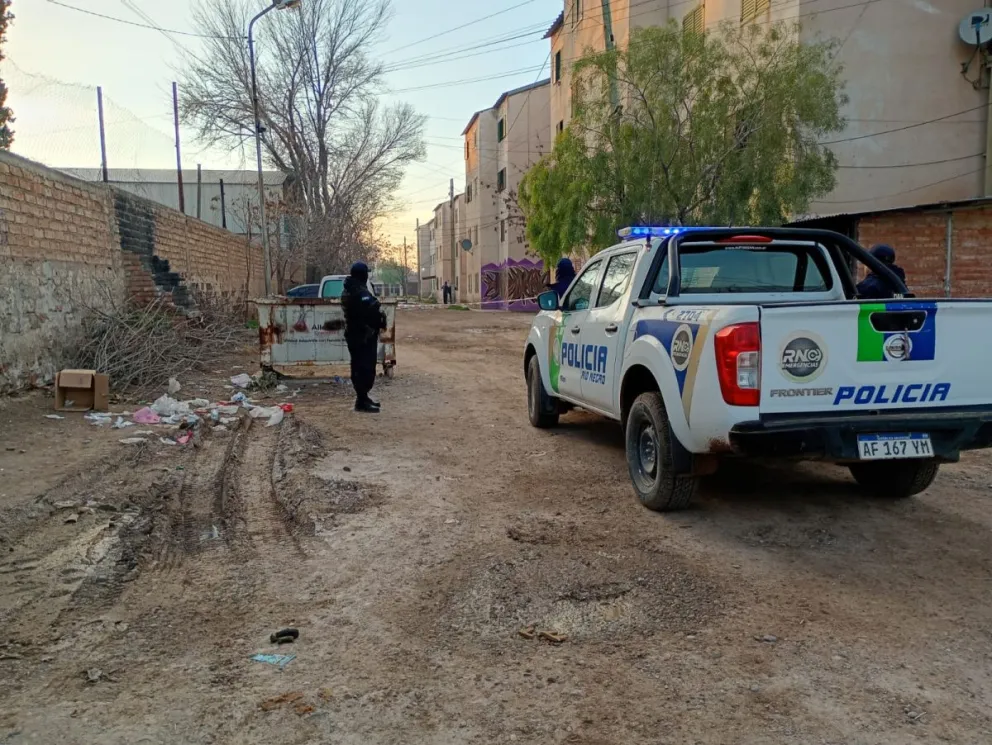 El hecho ocurrió durante la madrugada de este sábado en el barrio 60 Viviendas de Allen. Foto: gentileza