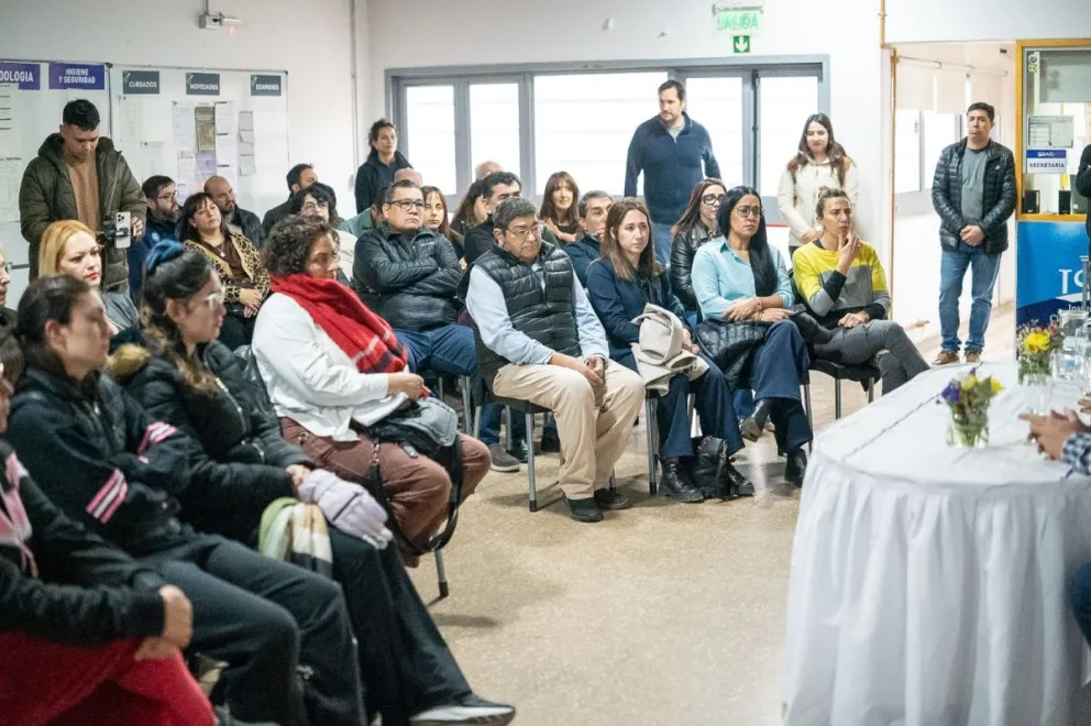 Más de 20 personas ya participan de la primera capacitación de la Escuela de Oficios “Saúl Ubaldini”, destinada a la formación de mucamas y mucamos. Foto: ATSA