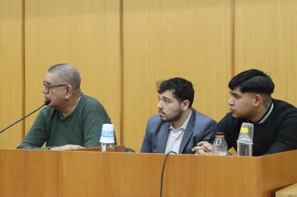 Sambueza estuvo presente en la sala (foto), mientras que Bustamante, condenado a una pena única de 43 años de prisión, participó de la audiencia desde el penal. Fotos: Tania Domenicucci – ANR