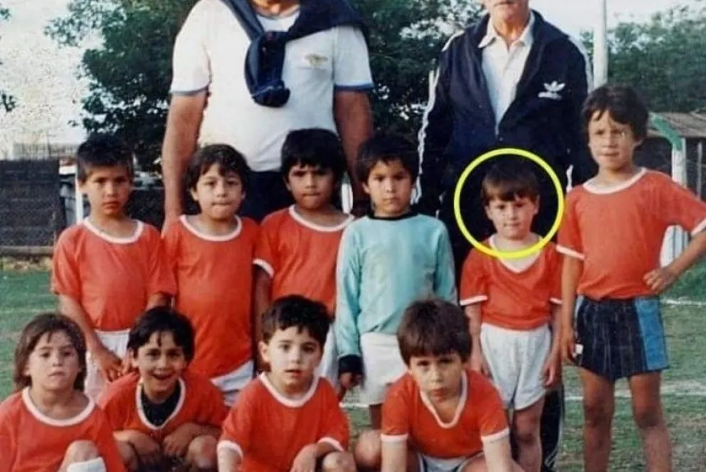 Messi con apenas 4 a&ntilde;os en el Club Abanderado Grandoli de Rosario.  
