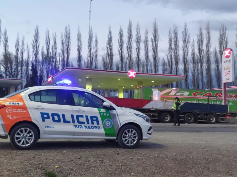 El operativo contó con varios patrulleros. Foto gentileza 