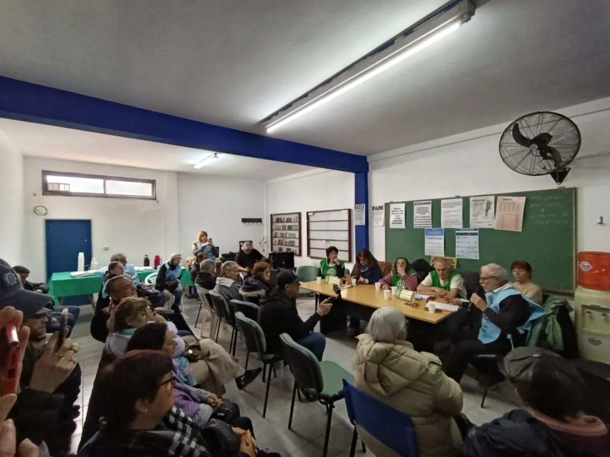 Hubo presencia de jubilados de otras localidades. Foto: Tania Domenicucci