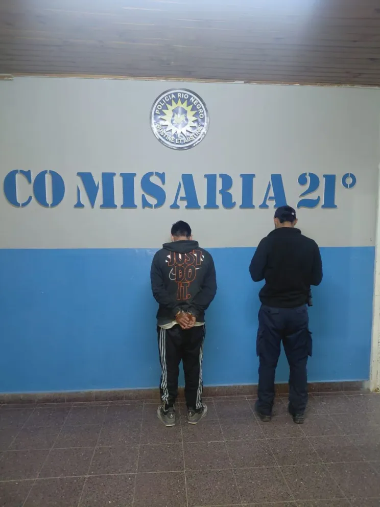 El hombre quedó detenido en la Comisaría 21. Foto gentileza Policía de Río Negro 