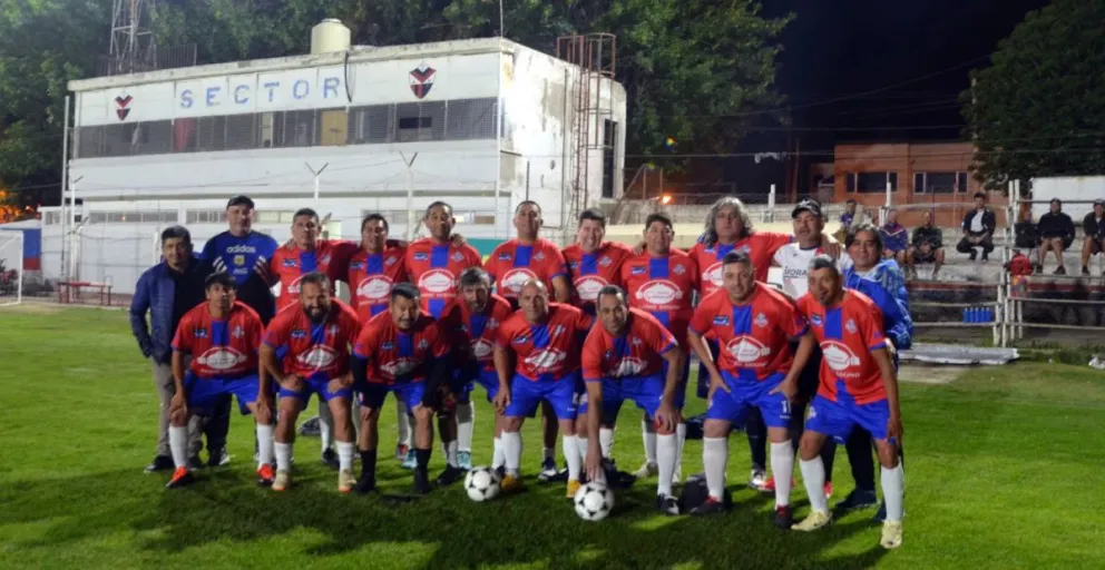 Tiro Fútbol Club será protagonista dentro y fuera de la cancha: la institución roquense organiza el Campeonato Argentino de Veteranos. Foto: gentileza Vale Sport.