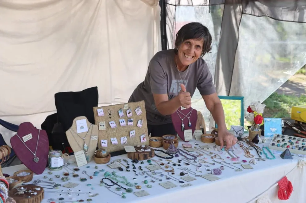 Varios stands ya están listos para el evento que comenzará mañana. Foto Tania Domenicucci