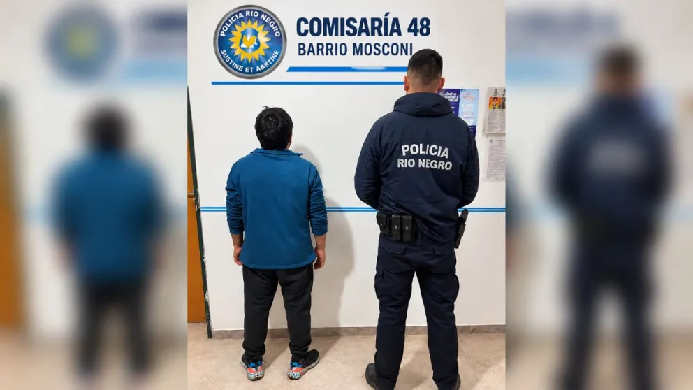 El hombre de 34 años fue detenido por personal de la Comisaría 48° de Mosconi. Foto: Policía de Río Negro.