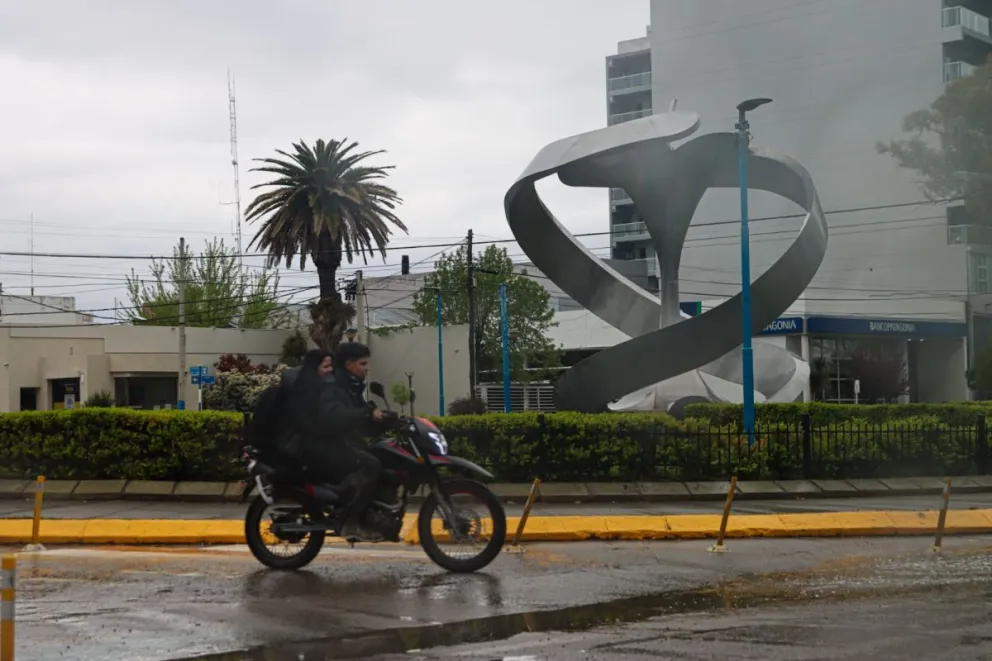El cambio de tiempo llegará desde este lunes al Alto Valle, con lluvias, chaparrones y tormentas eléctricas durante buena parte de la semana. Foto Tania Domenicucci-ANR