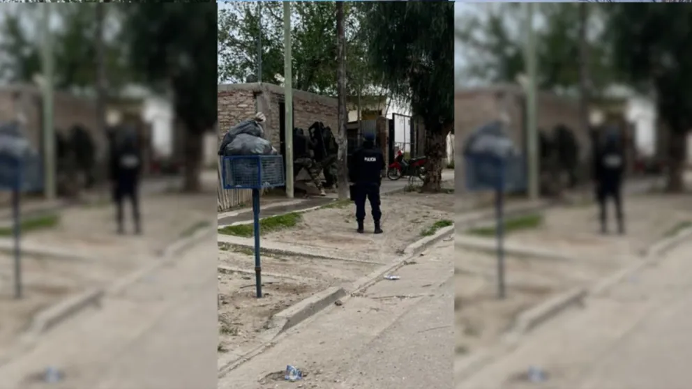 El allanamiento se realizó este viernes por la mañana en una vivienda de la zona norte de Roca y estuvo a cargo de la Subcomisaría N°69 en conjunto con el grupo COER. Foto cortesía Policía de Rio Negro