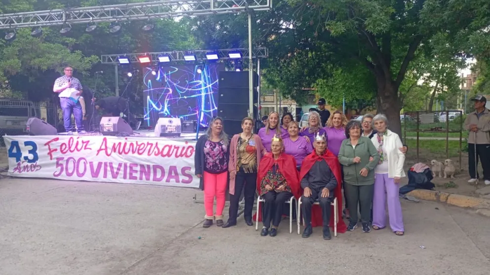 El dia sábado el festejo en las 500 viviendas reunió a alrededor de mil vecinos. Foto cortesía 