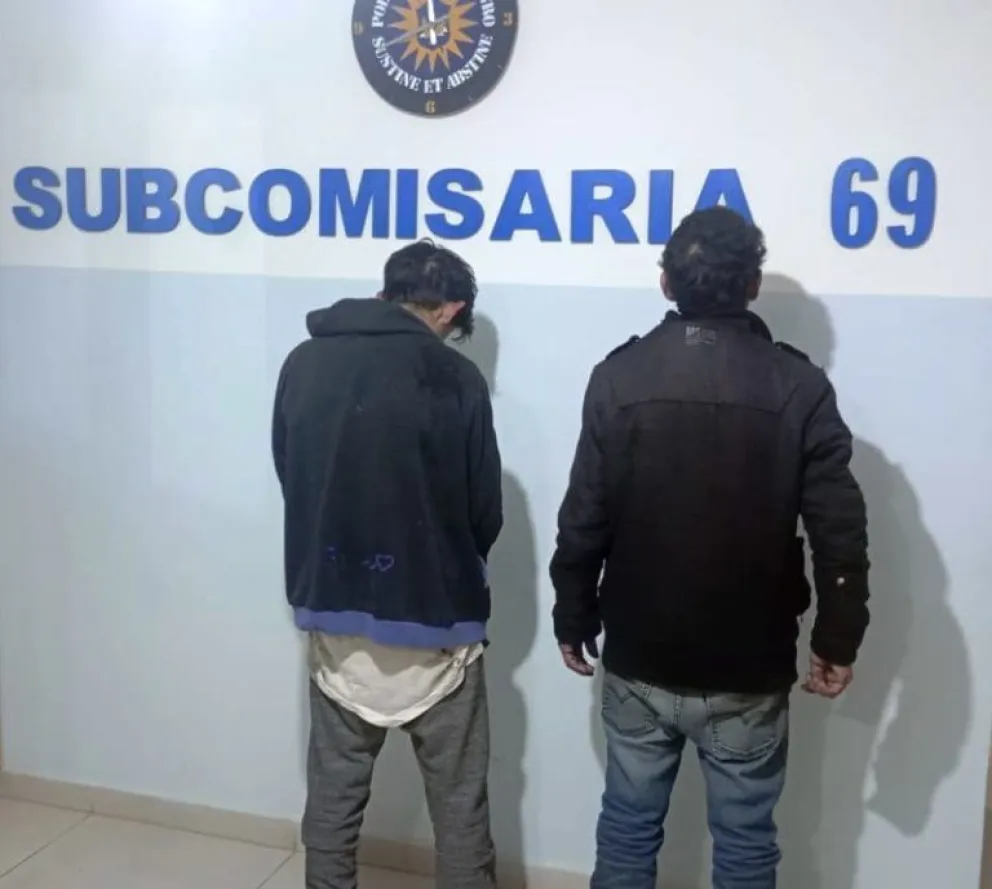 Luego de detener a ambos hombres, desde la Subcomisaría N°69 ordenaron recorridas preventivas por el domicilio de la mujer. Foto cortesía