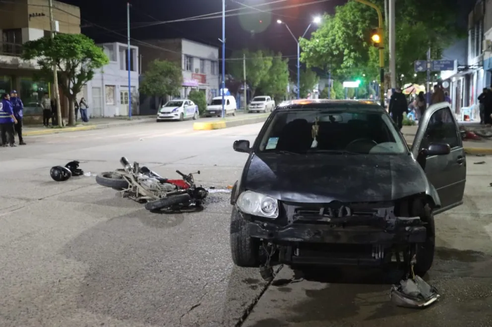 El fatal accidente dejó como victima a una joven roquense y otro hombre en estado crítico. Foto Tania Domenicucci-ANR