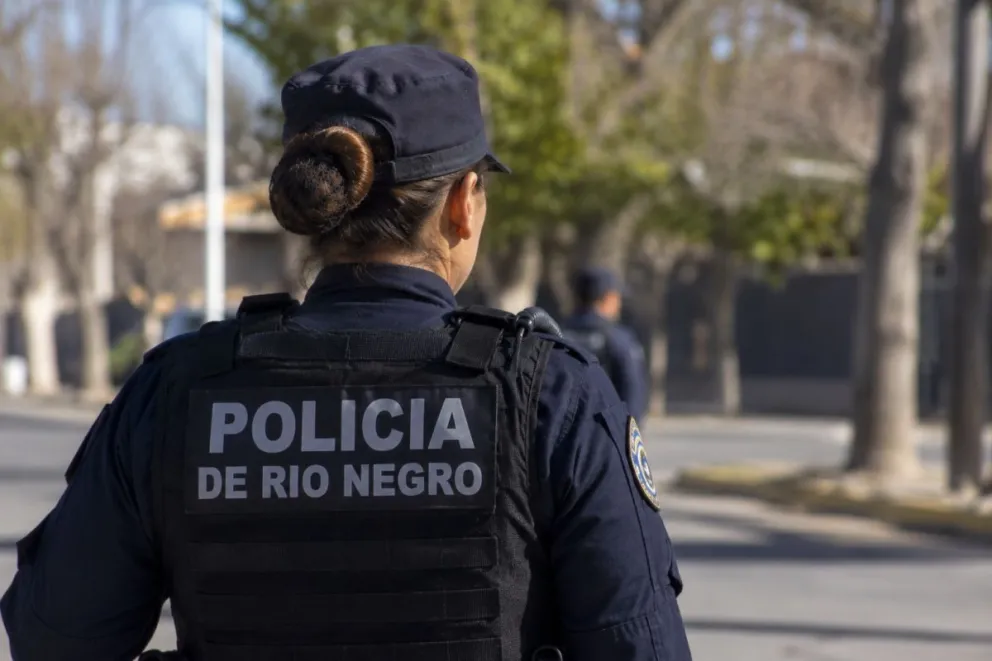 Dos mujeres fueron detenidas luego de agredir a una policía durante un procedimiento en la zona norte de Roca. Foto: archivo